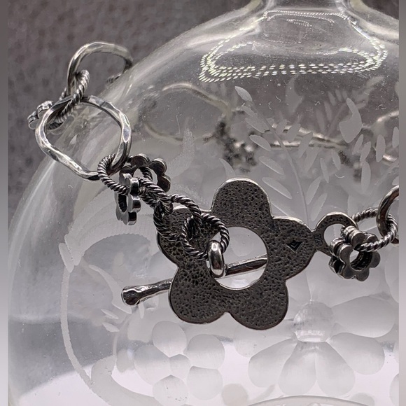 Silpada Vintage Sterling Oxidized Modernist Flower Link Bracelet - Picture 3 of 13
